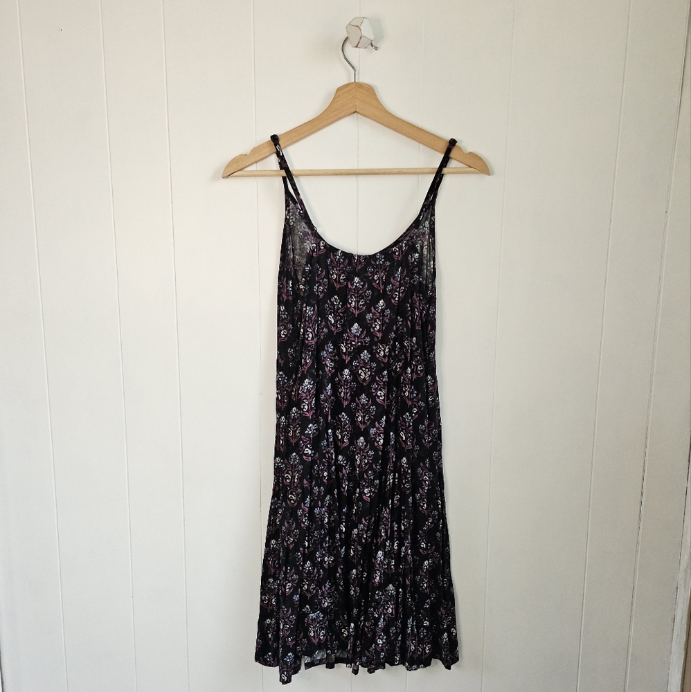☆ MOSSIMO Damask Dress - Picture 2 of 6